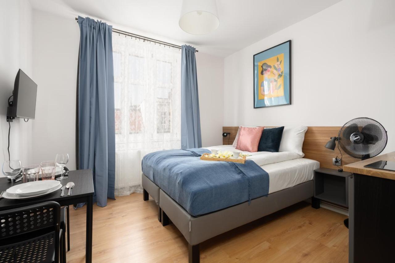 Apartment Cozy Kwiatowa By Renters