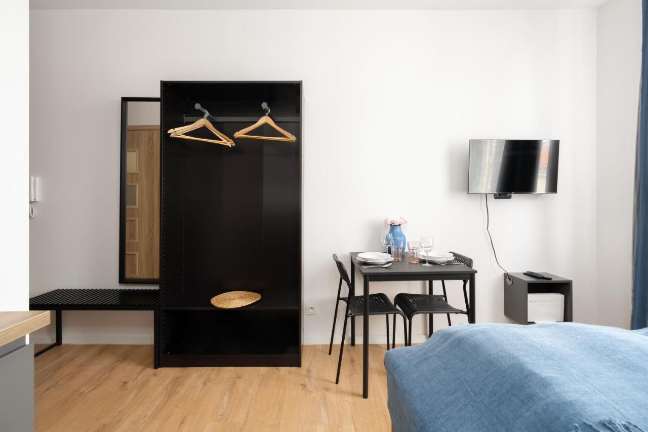 Apartment Cozy Kwiatowa By Renters