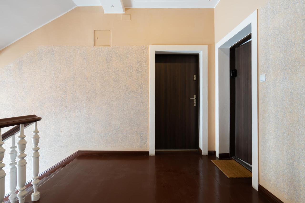 Apartment Cozy Kwiatowa By Renters Poznan
